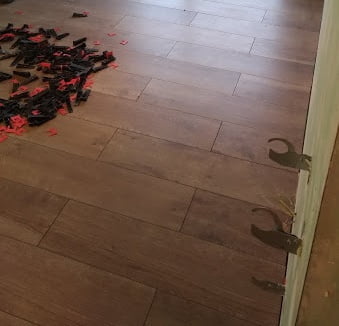 Pose du carrelage en format parquet