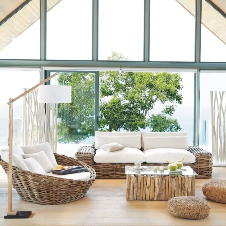 Salon en rotin tendance 2024 – aménagement intérieur chaleureux à Bons-en-Chablais.