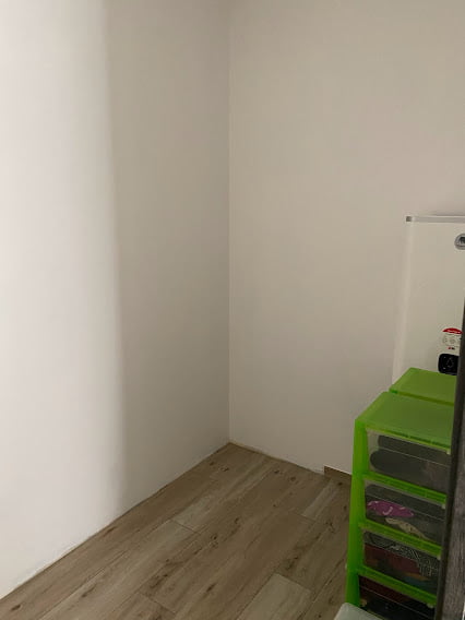 coin rangement blanc sol bois