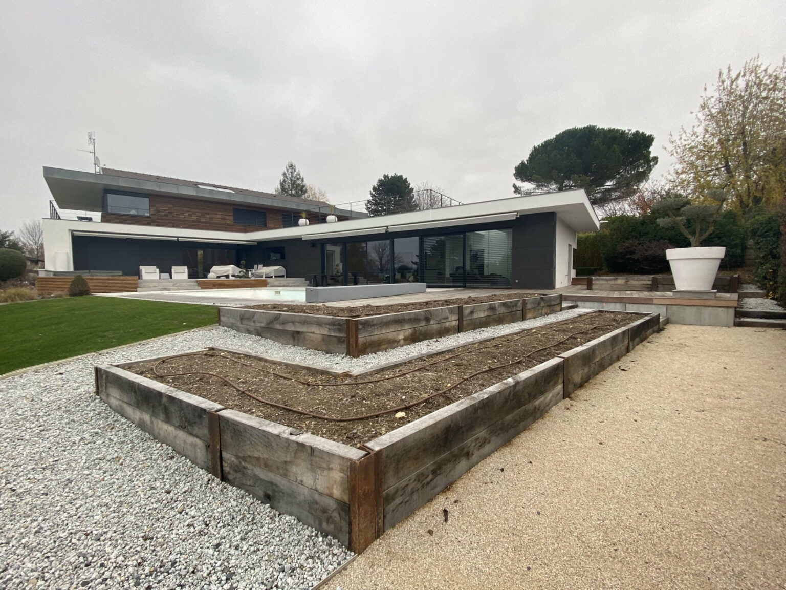 extension maison design Evian jardin potager