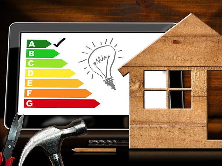 Indicateur de performance énergétique d'une maison avec des outils de rénovation