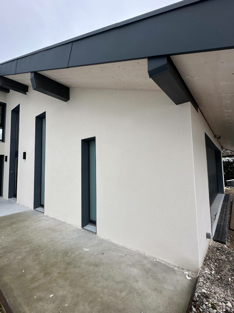 Après habillage d'une façade à Bons-en-Chablais