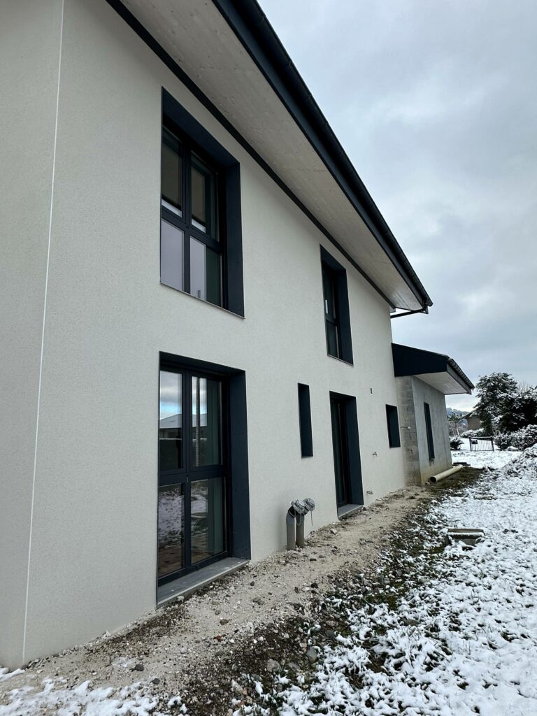 Après habillage d'une façade à Bons-en-Chablais