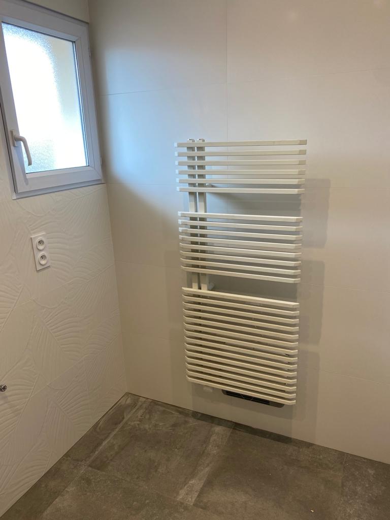 Salle de bains après Douvaine