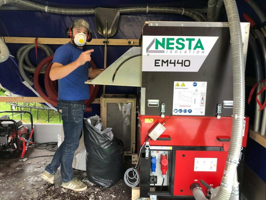 chantier ouate de cellulose à Douvaine
