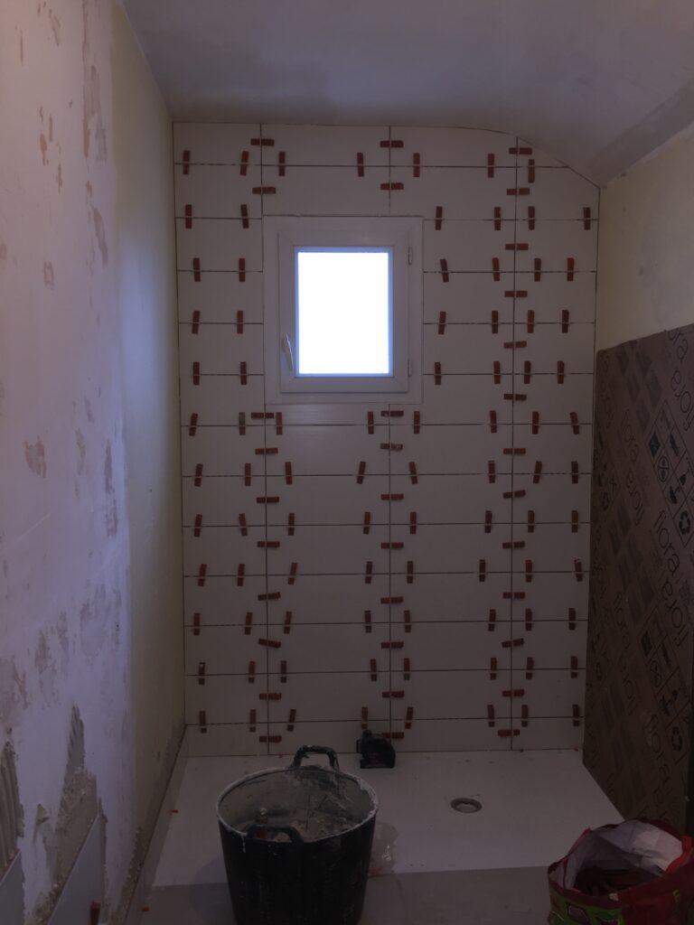 faïence salle de bain Bons-en-Chablais