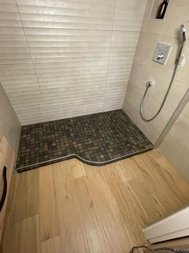 Travaux de douche à Évian