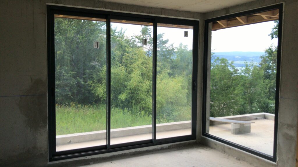 Fenêtres modernes à Bons-en-Chablais