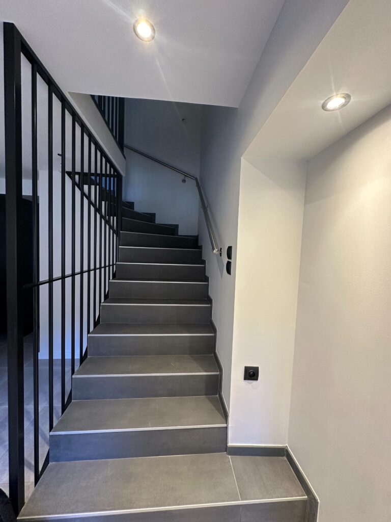 Escalier après rénovation à Douvaine