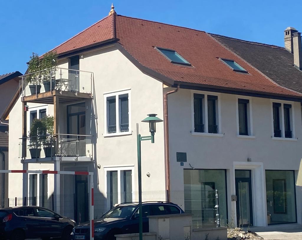 Intérieur rénové d'un appartement à Bons-en-Chablais