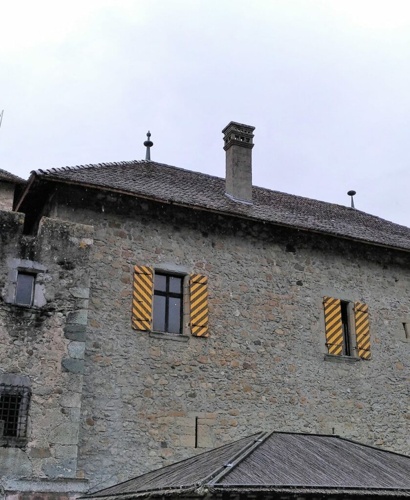 Travaux de rénovation de la toiture du Château Saint Michel à Brenthonne