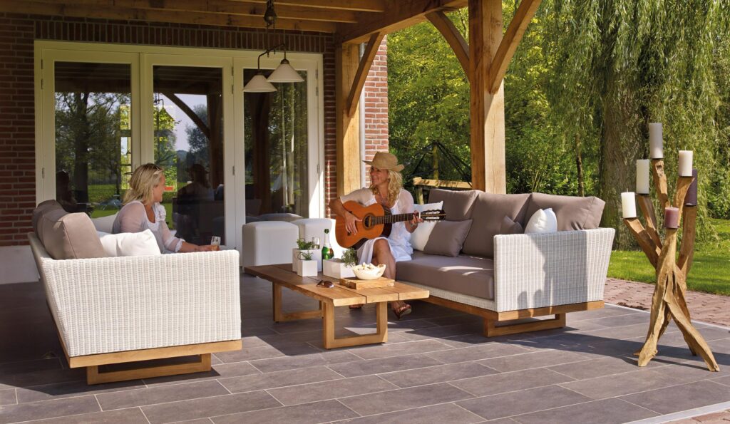 Création de terrasse en carrelage à Bons-en-Chablais