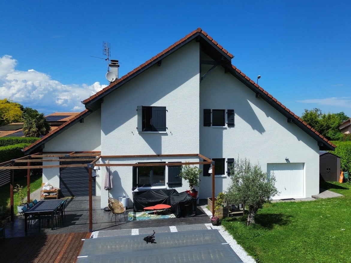 Rénovation de façade à Douvaine - vue aérienne