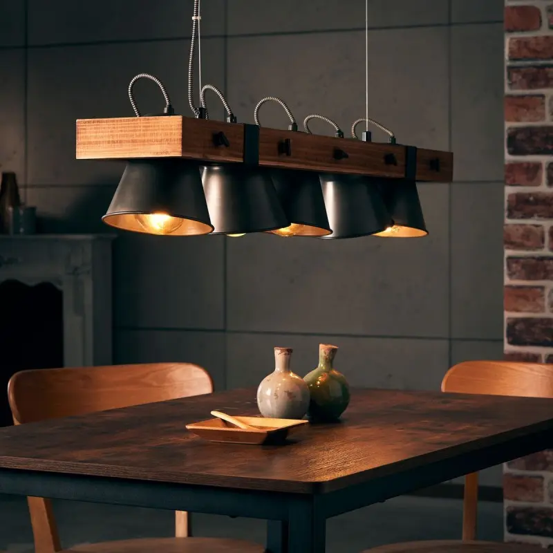 Luminaire en bois à Annemasse